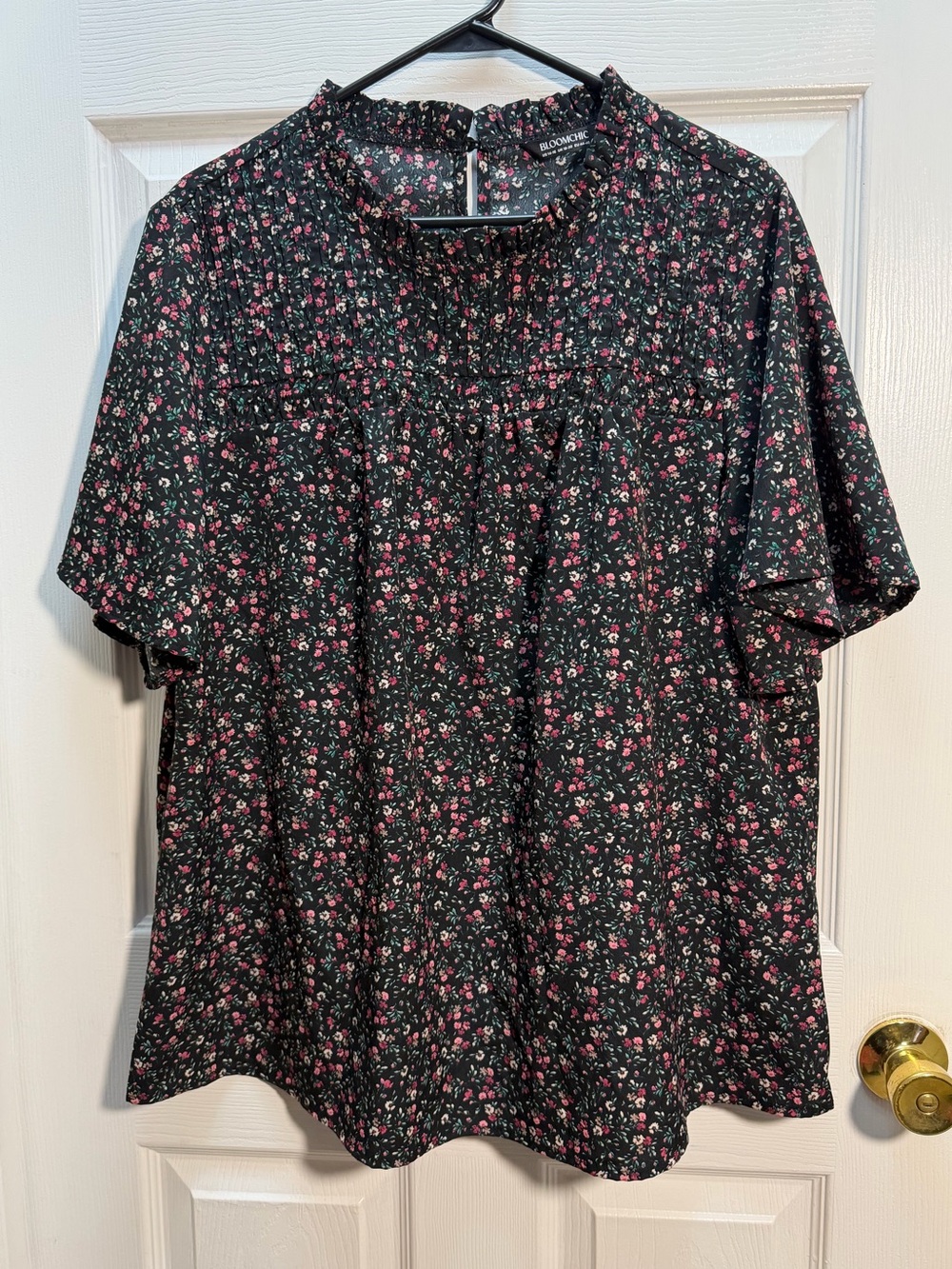 BloomChic Black Floral Ruffled Neck Short Sleeve Top